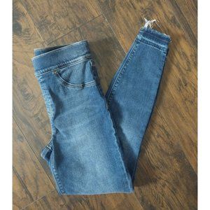 SPANX Medium Wash Distressed Ankle Skinny Jeans Sz M